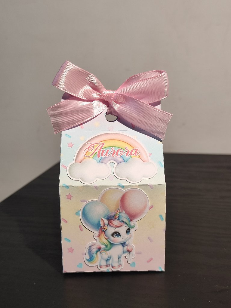 Scatolina decorazione festa unicorno nascita battesimo confetti caramelle